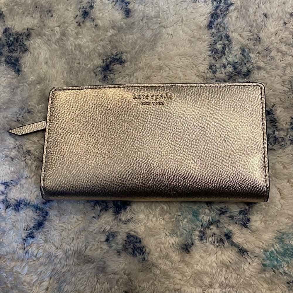 Kate Spade wallet - Picture 2 of 4